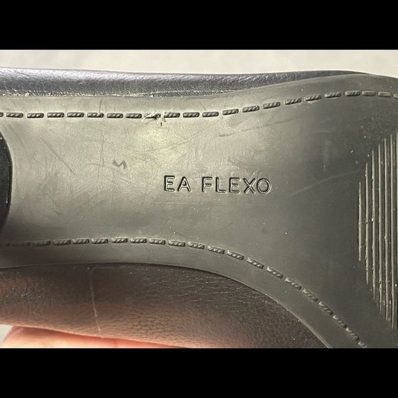 ENZO Angiolini flexo black leather heels size 8.5 M super cute details - Picture 5 of 8